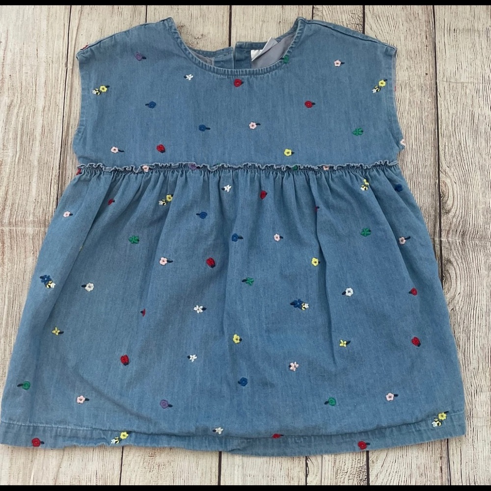 Hanna Andersson Denim lined Top with flowers  Size 150/12